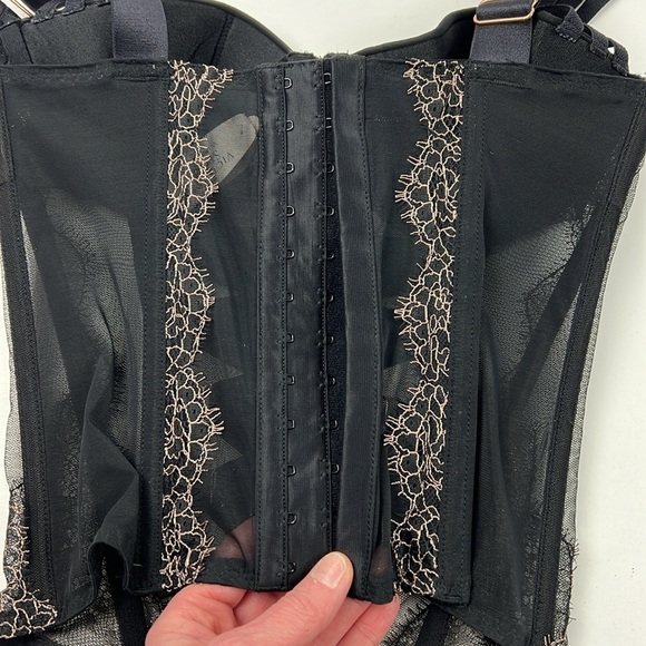 NWT Victoria's Secret Black Pink Chantilly Lace Corset Bustier Size 34C - Picture 6 of 10